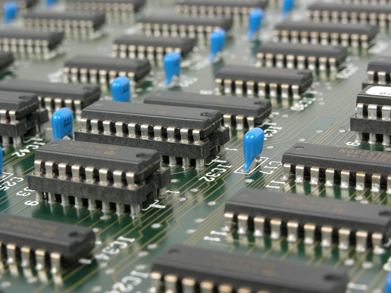 mother board, electronics, computer-581597.jpg